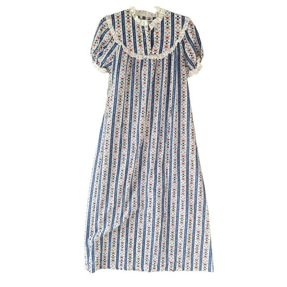 Vintage Lanz of Salzburg Cotton Spring Short Sleeve Nightgown sz. Small/Med #TT - Picture 1 of 11